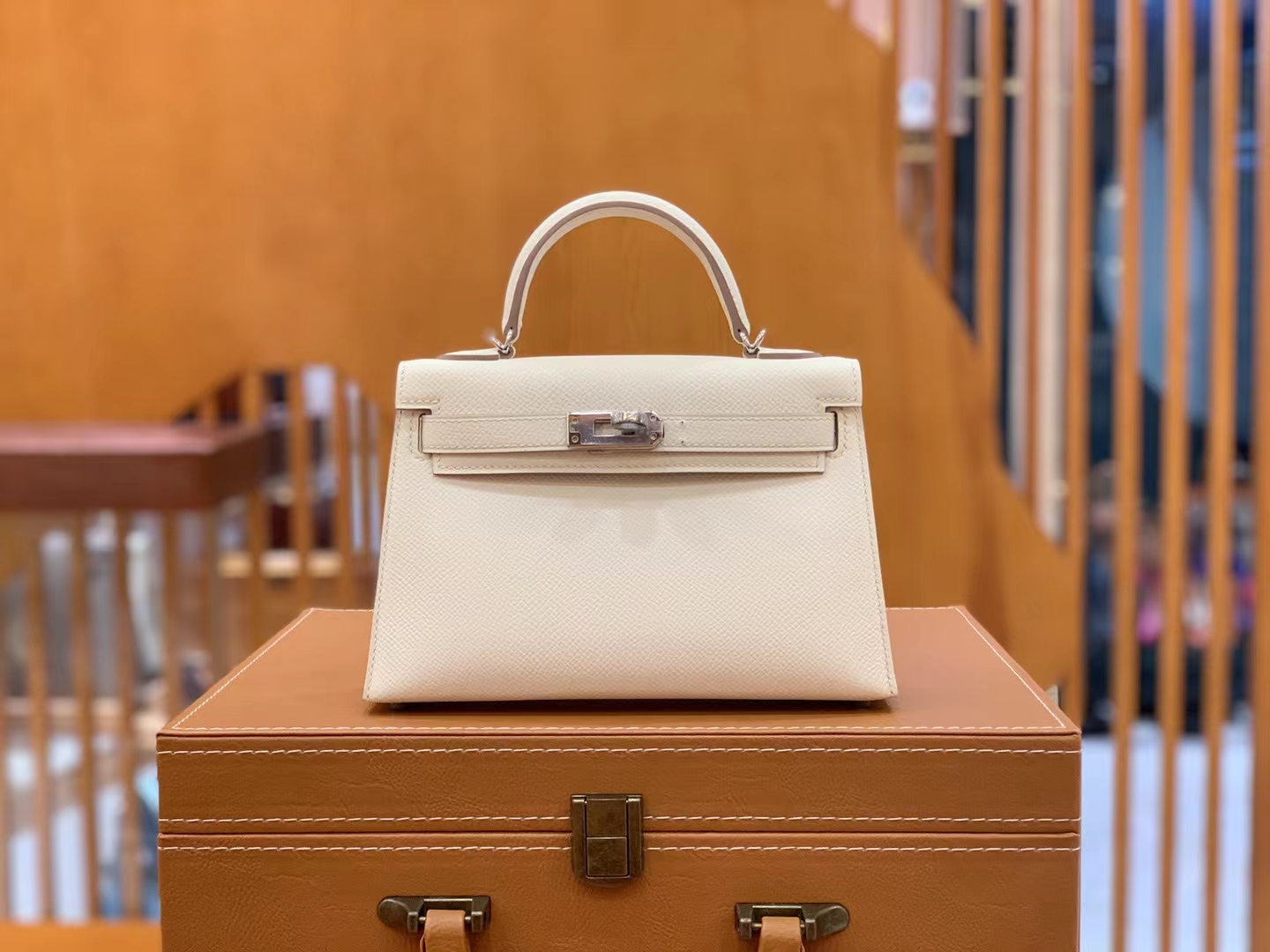Hermès（爱马仕）Mini kelly 迷你凯莉 奶昔白 Epsom掌纹牛皮 银扣 二代 原版蜜蜡线 顶级手缝