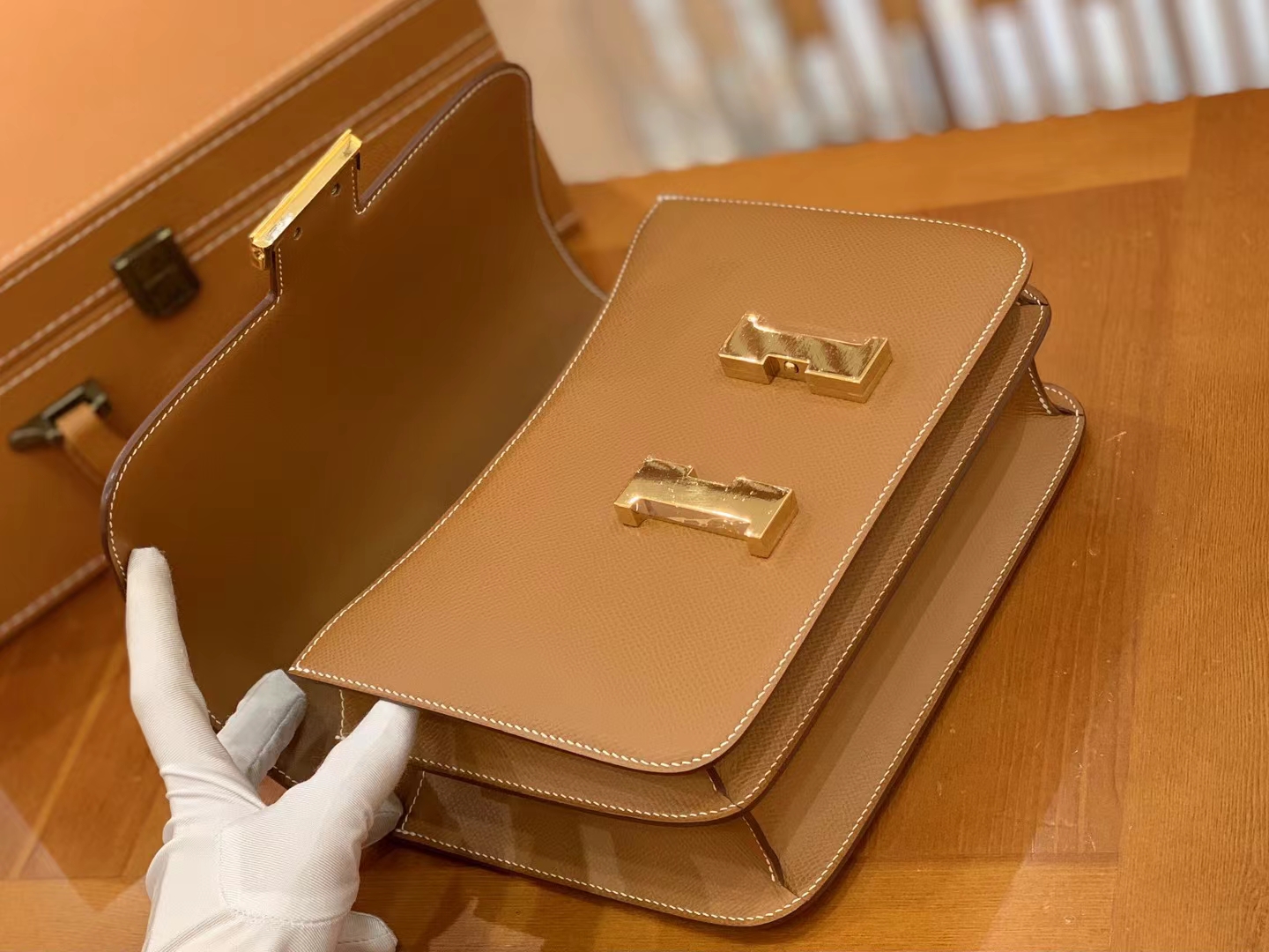 Hermès（爱马仕）Constance 康康 金棕色 Epsom 掌纹牛皮 金扣 24cm 原版蜜蜡线 顶级手缝