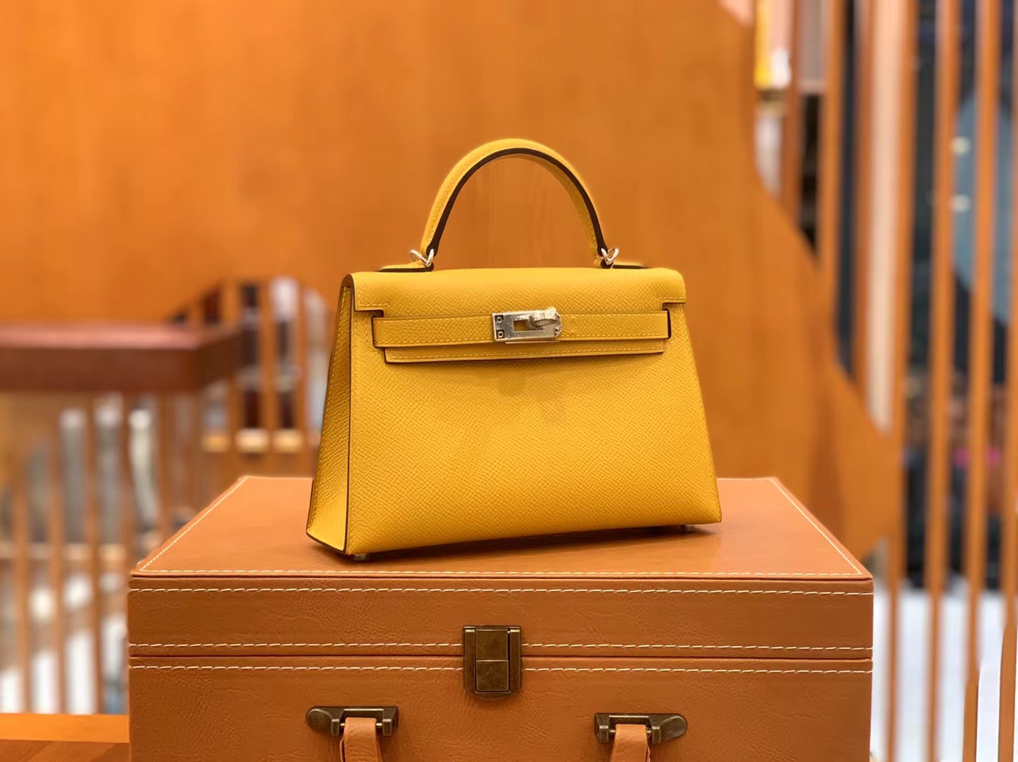 Hermès（爱马仕）Mini kelly 迷你凯莉 琥珀黄 Epsom掌纹牛皮 银扣 二代 原版蜜蜡线 顶级手缝