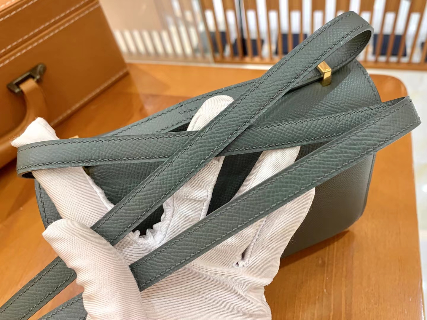 Hermès（爱马仕）Constance 康康 杏仁绿 Epsom 掌纹牛皮 金扣 19cm 原版蜜蜡线 顶级手缝