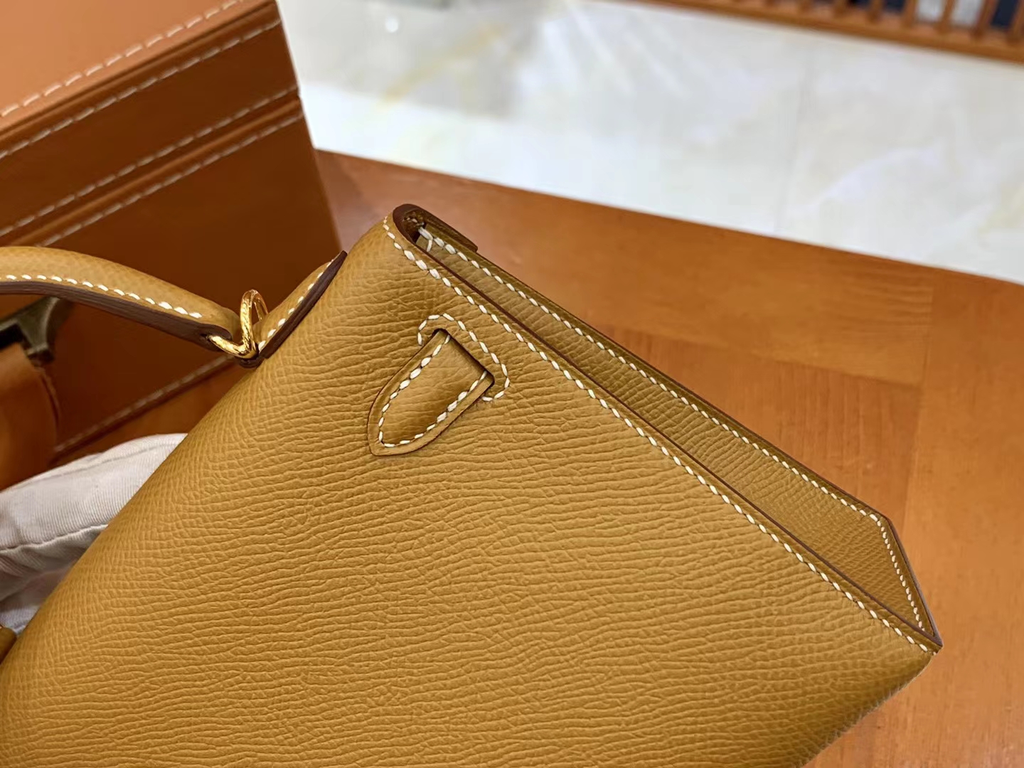 Hermès（爱马仕）Mini kelly 迷你凯莉 芝麻色 Epsom掌纹牛皮 金扣 二代 原版蜜蜡线 顶级手缝