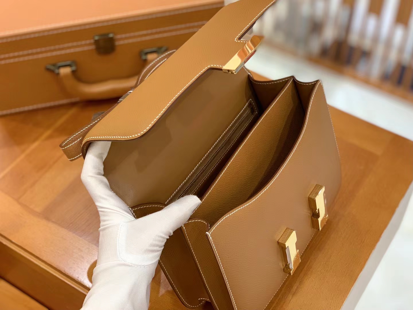 Hermès（爱马仕）Constance 康康 金棕色 Epsom 掌纹牛皮 金扣 24cm 原版蜜蜡线 顶级手缝