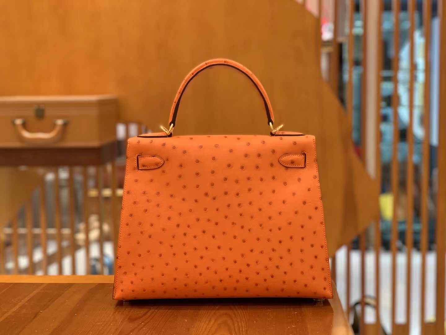 Hermès（爱马仕）Kelly 凯莉包 经典橙 南非KK级鸵鸟皮 金扣 28cm