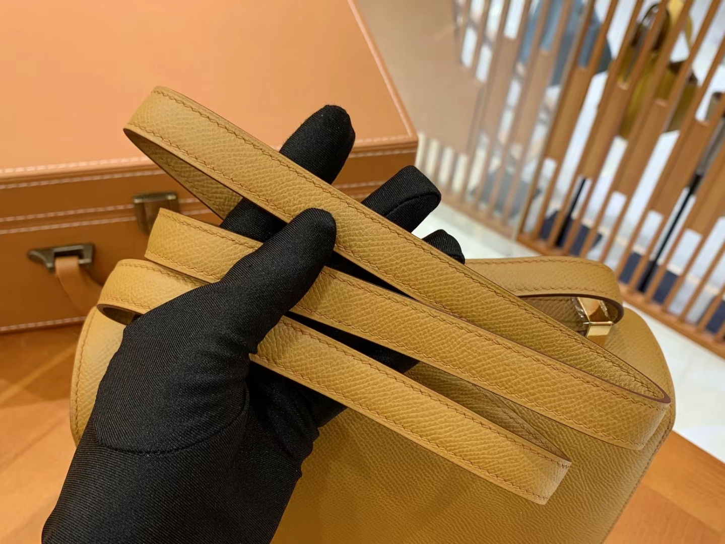 Hermès（爱马仕）Constance 康康 芝麻色 Epsom 掌纹牛皮 金扣 24cm 原版蜜蜡线 顶级手缝