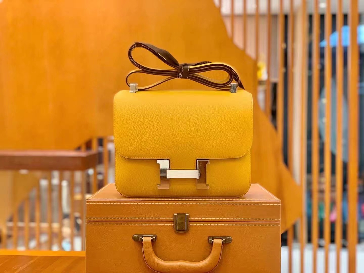 Hermès（爱马仕）Constance 康康 琥珀黄 Epsom 掌纹牛皮 银扣 24cm 原版蜜蜡线 顶级手缝