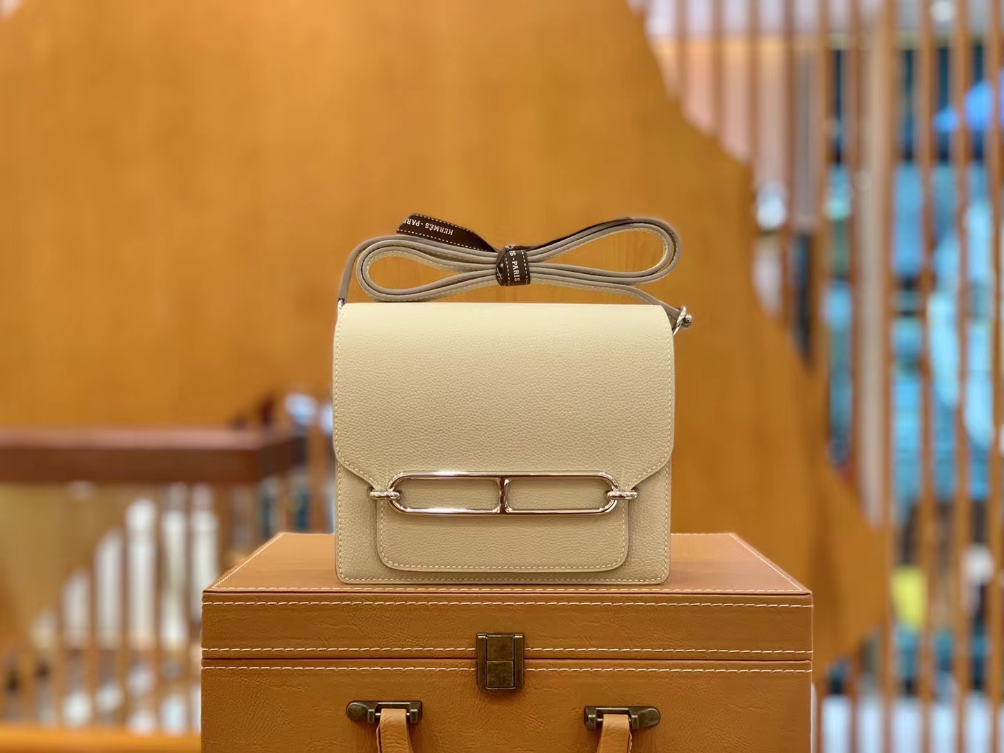 Hermès（爱马仕）Rouils Mini 迷你 猪鼻子 奶昔白 Evercolor 牛皮 银扣 原版蜜蜡线 顶级手缝