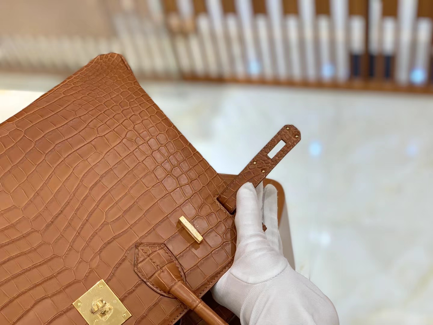 Hermès（爱马仕）Birkin 铂金包 金棕 进口一级皮 湾鳄“∧” 金扣 30cm 原版蜜蜡线 顶级手缝