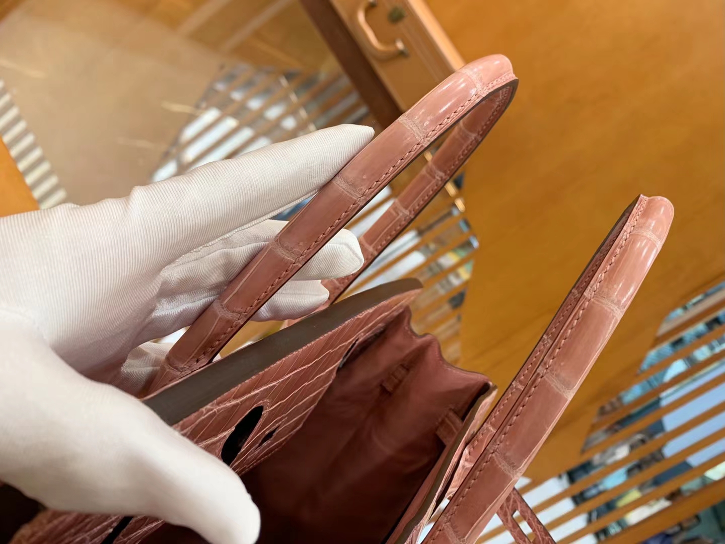 Hermès（爱马仕）Birkin 铂金包 陶瓷粉 进口一级皮  尼罗鳄 金扣 30cm 原版蜜蜡线 顶级手缝