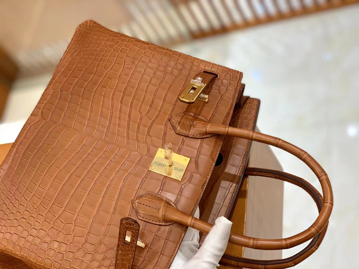 Hermès（爱马仕）Birkin 铂金包 金棕 进口一级皮 湾鳄“∧” 金扣 30cm 原版蜜蜡线 顶级手缝
