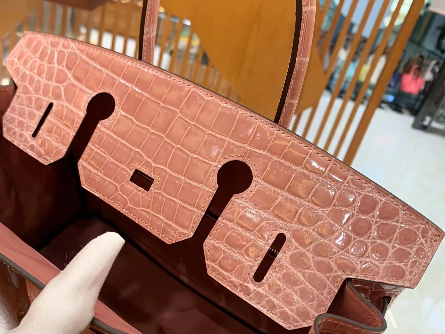 Hermès（爱马仕）Birkin 铂金包 陶瓷粉 进口一级皮  尼罗鳄 金扣 30cm 原版蜜蜡线 顶级手缝