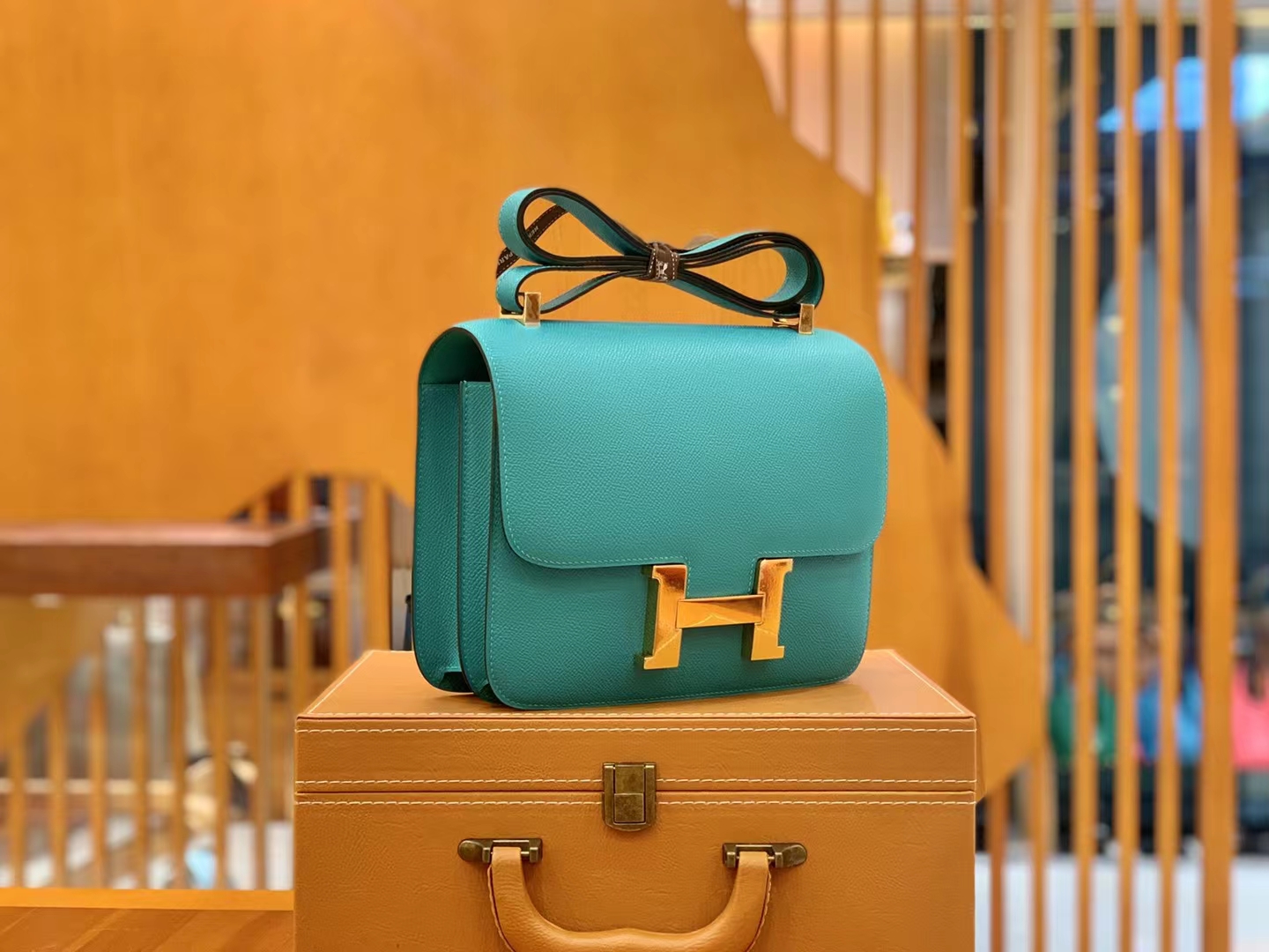 Hermès（爱马仕）Constance 康康 孔雀蓝 Epsom 掌纹牛皮 金扣 24cm 原版蜜蜡线 顶级手缝
