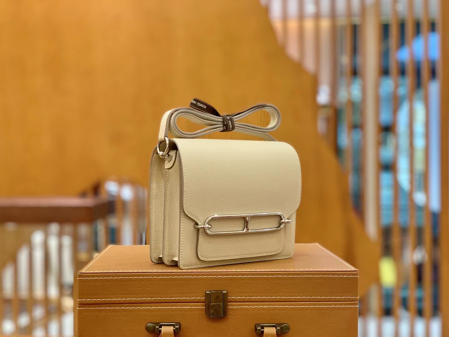 Hermès（爱马仕）Rouils Mini 迷你 猪鼻子 奶昔白 Evercolor 牛皮 银扣 原版蜜蜡线 顶级手缝