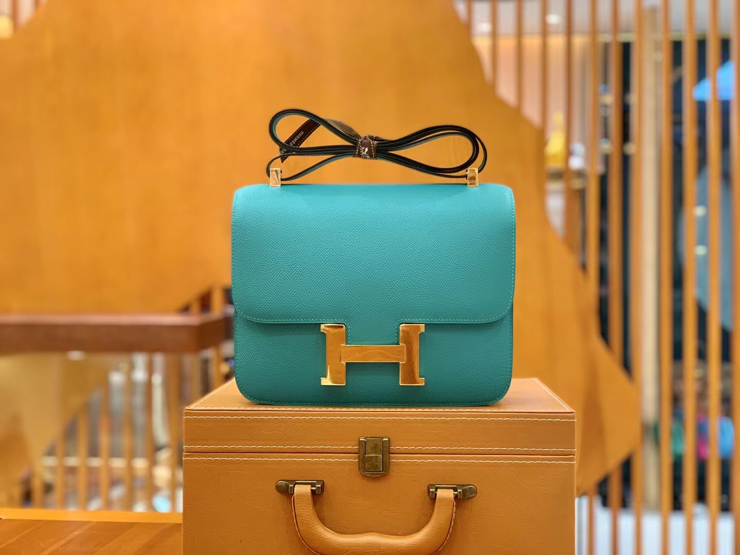 Hermès（爱马仕）Constance 康康 孔雀蓝 Epsom 掌纹牛皮 金扣 24cm 原版蜜蜡线 顶级手缝