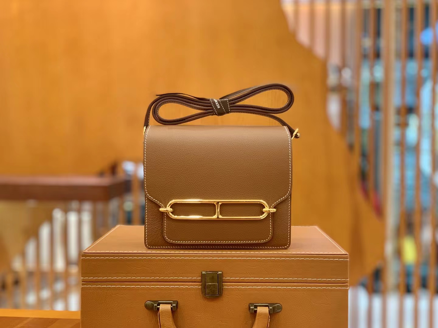 Hermès（爱马仕）Rouils Mini 迷你 猪鼻子 金棕色 Evercolor 牛皮 金扣 原版蜜蜡线 顶级手缝
