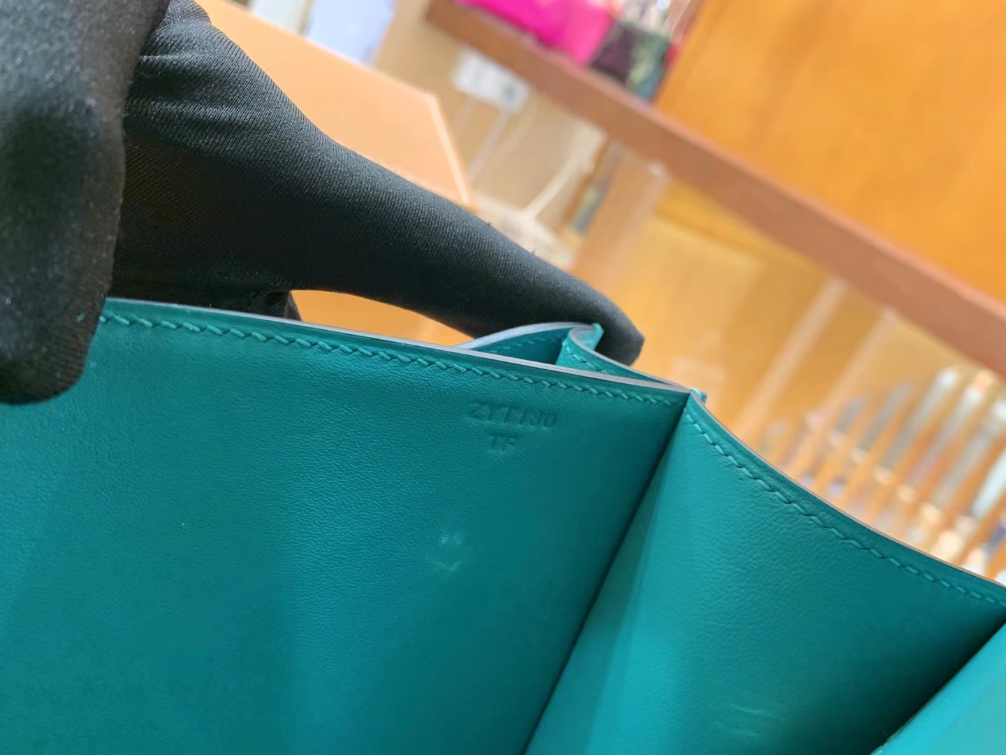 Hermès（爱马仕）Constance 康康 孔雀蓝 Epsom 掌纹牛皮 金扣 24cm 原版蜜蜡线 顶级手缝
