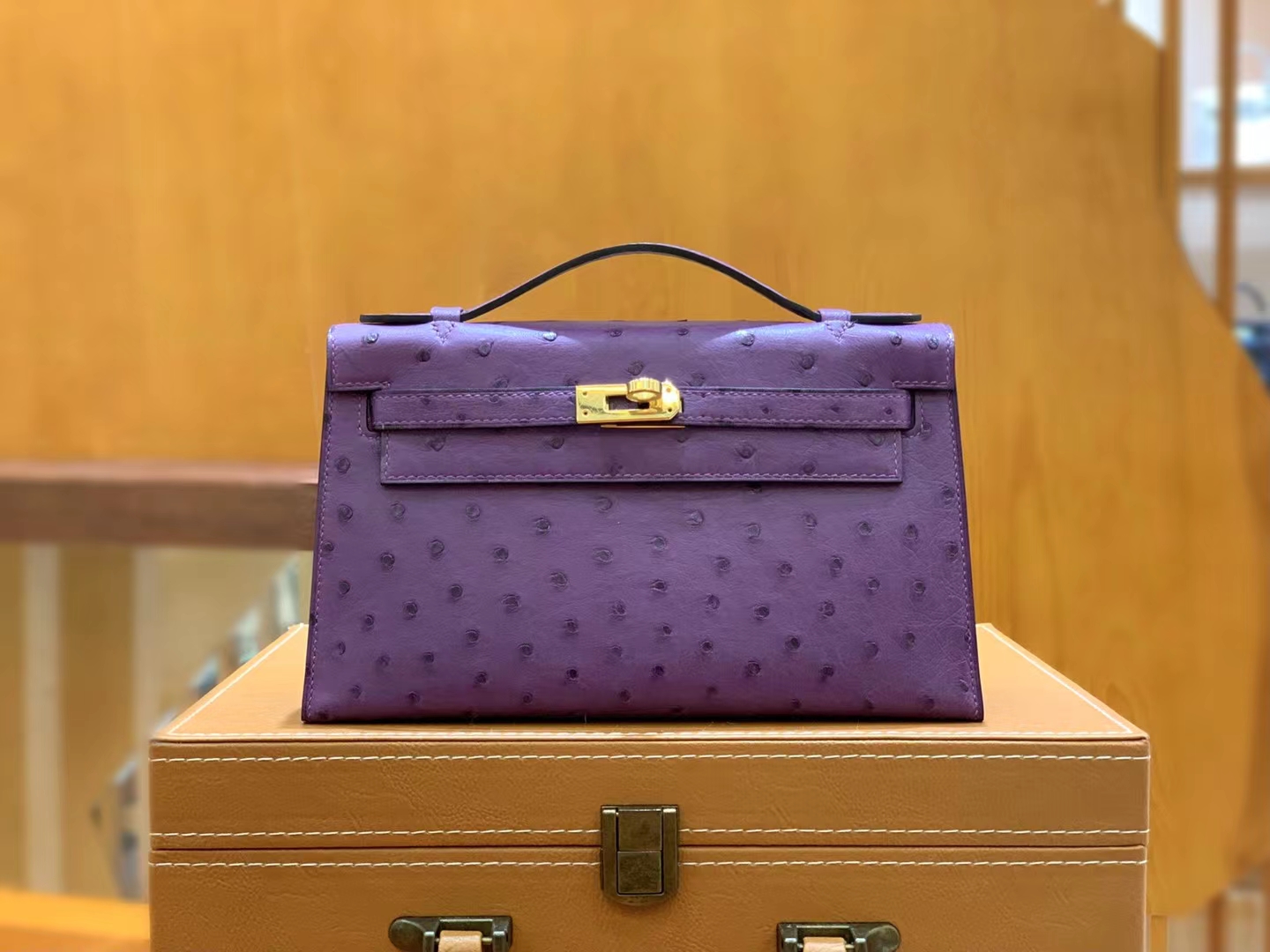 Hermes 爱马仕 【现货】 Mini Kelly 一代 P9 Anemone 海葵紫 南非KK级鸵鸟皮 金扣 进口蜜蜡线 全手工制作