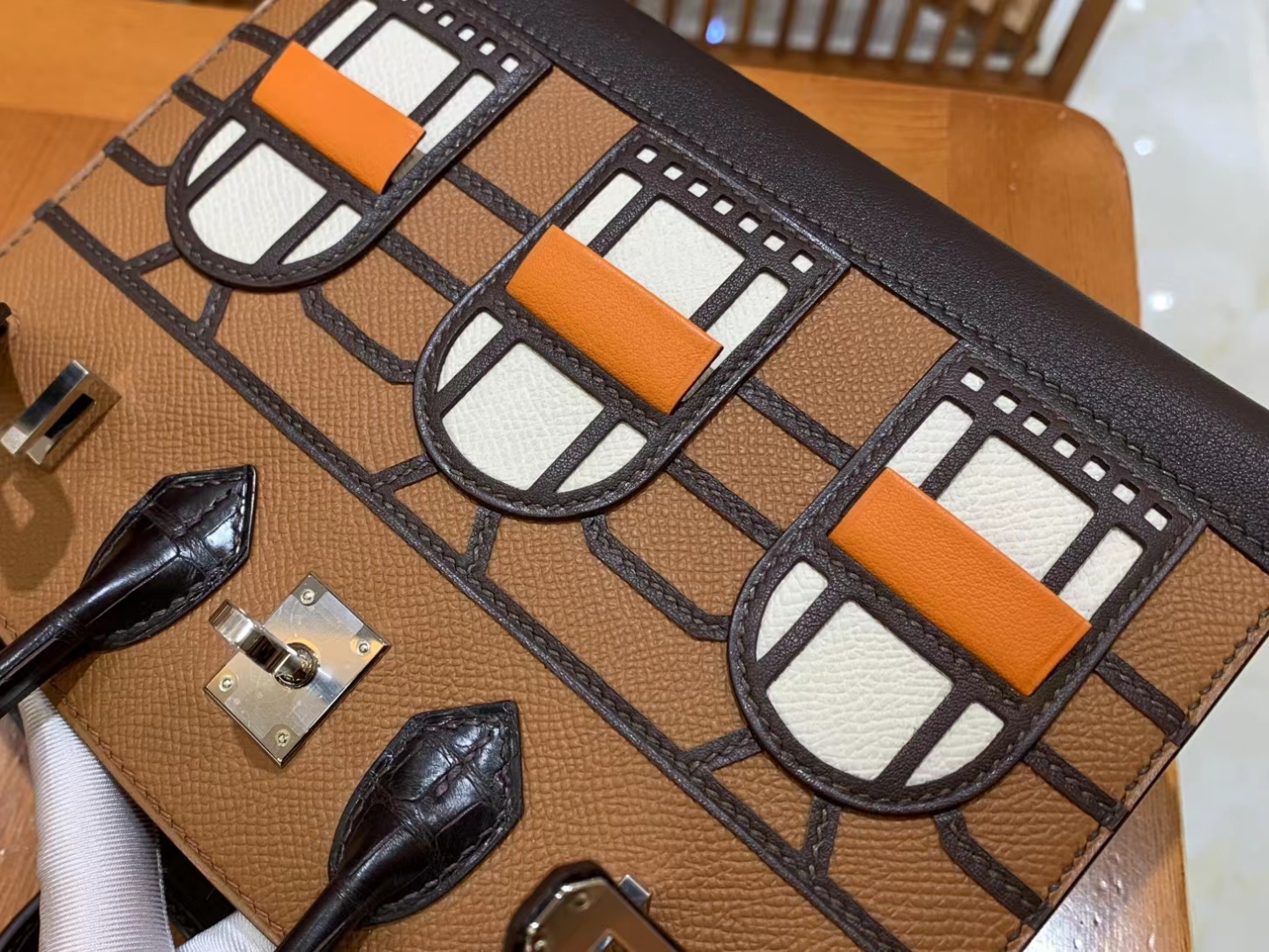 HERMES 爱马仕 限量版 小房子 20cm  37金棕色