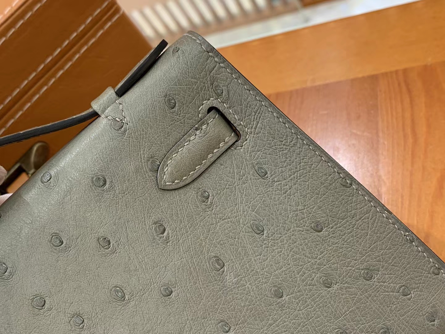 Hermes 爱马仕 【现货】 Mini Kelly 一代 Q1 Sauge鼠草绿 南非KK级鸵鸟皮 金扣 进口蜜蜡线 全手工制作