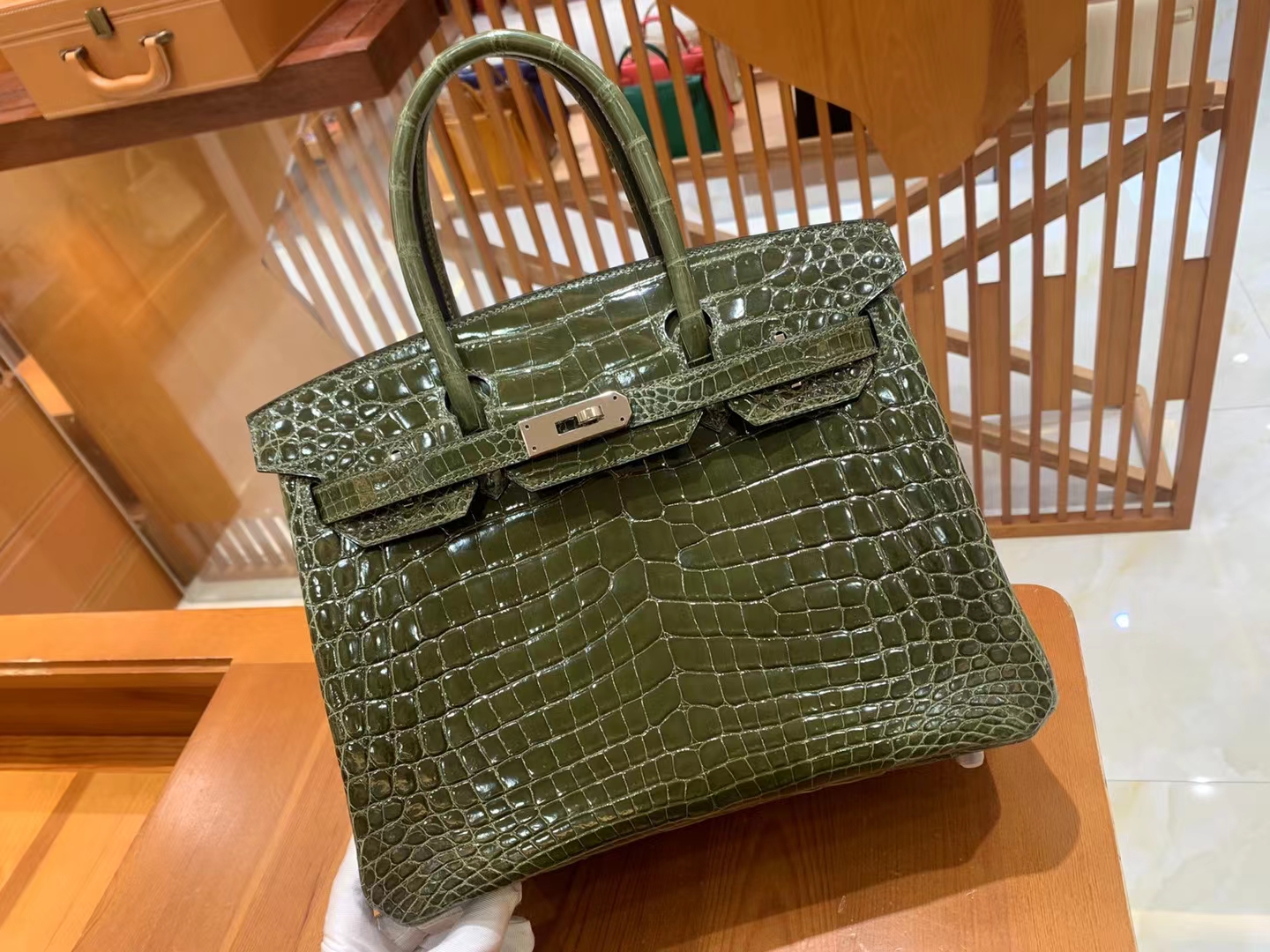 Hermes 爱马仕 Birkin 30cm 61 Vert Olive橄榄绿 一级进口尼罗鳄“••” 金扣 进口蜜蜡线 全手工制作