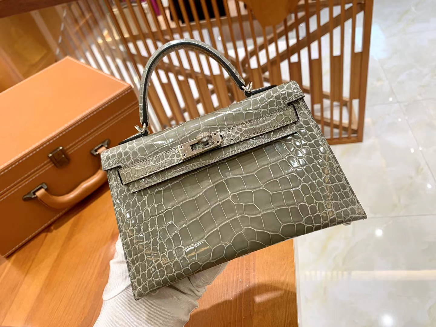 HERMES 爱马仕 Mini kelly 二代 斑鸠灰 一级进口美洲鳄 银扣