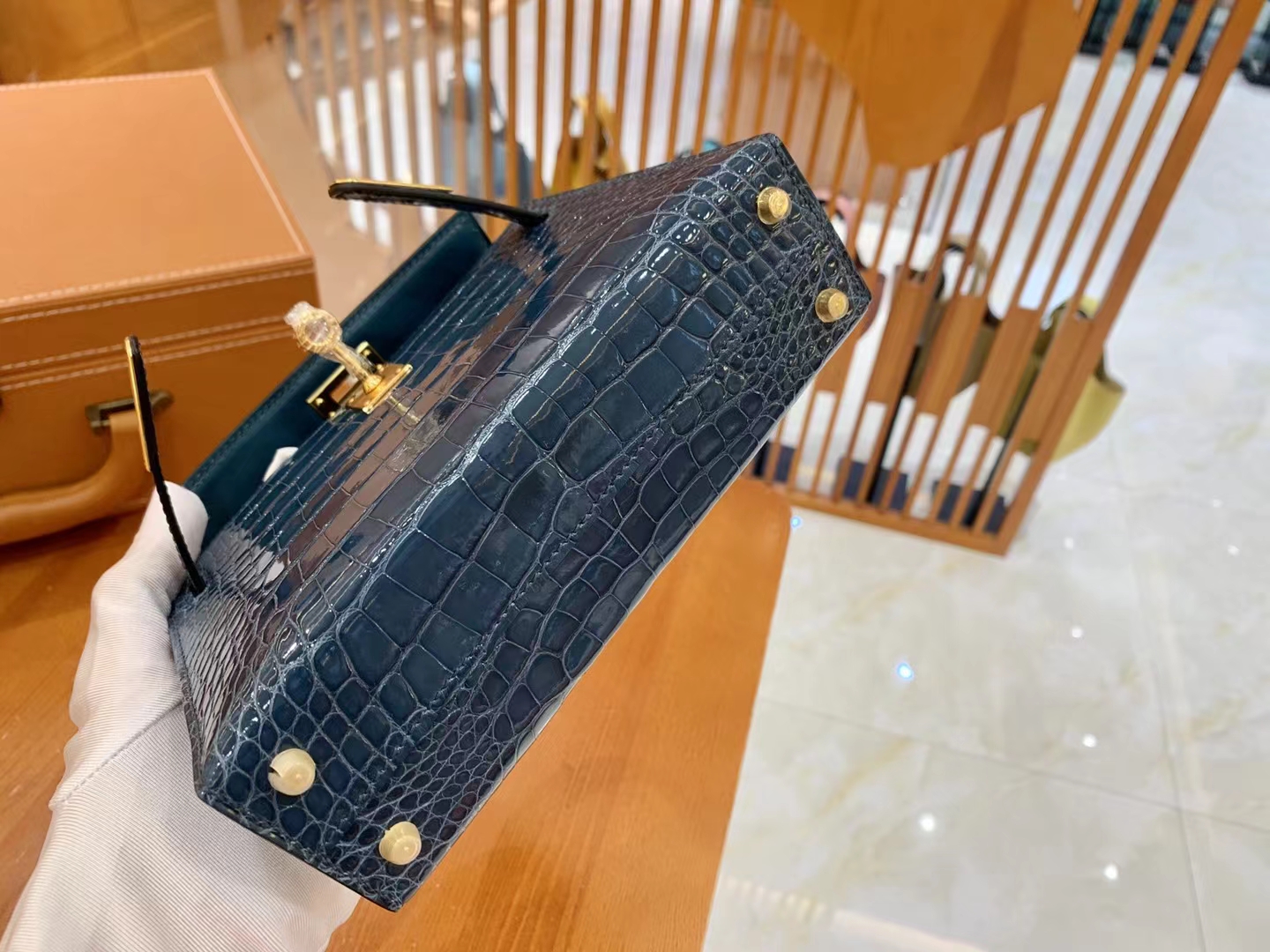 爱马仕 Hermes Mini kelly 二代 N7 Bleu Tempete风暴蓝 一级进口美洲鳄 金扣 进口蜜蜡线 全手工制作