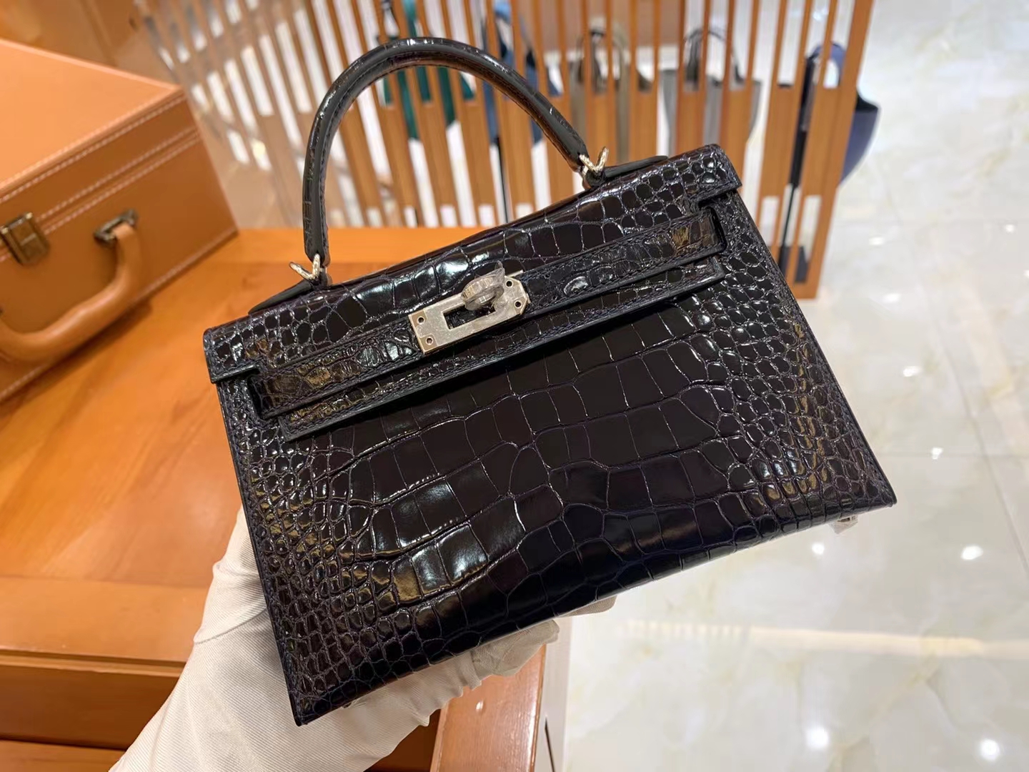 Hermes 爱马仕 Mini kelly 二代 午夜蓝 一级进口美洲鳄 银扣 进口蜜蜡线 全手工制作