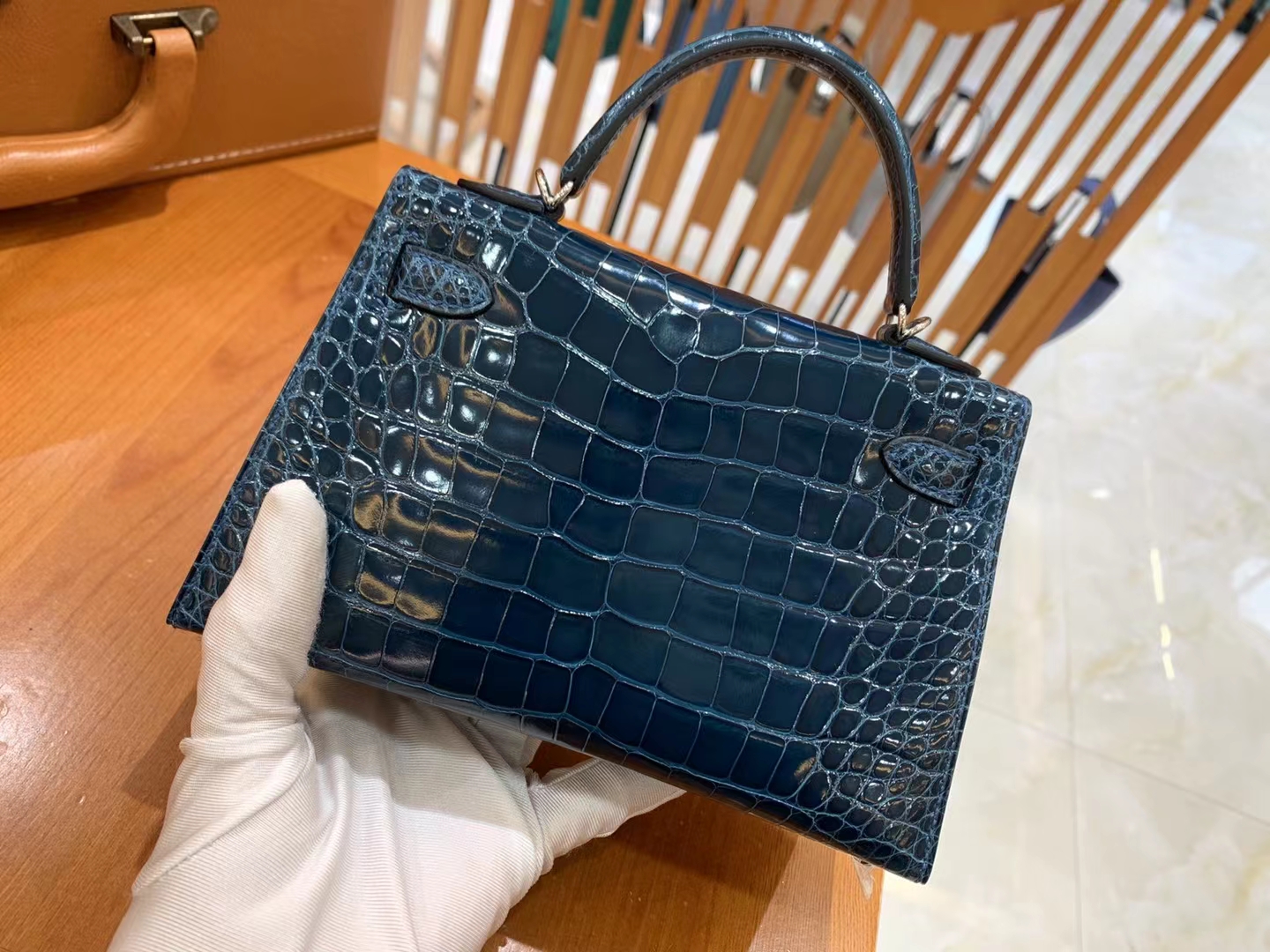Mini kelly 二代 一级进口美洲鳄 银扣 N7 Blue Tempete风暴蓝 进口蜜蜡线 全手工制作
