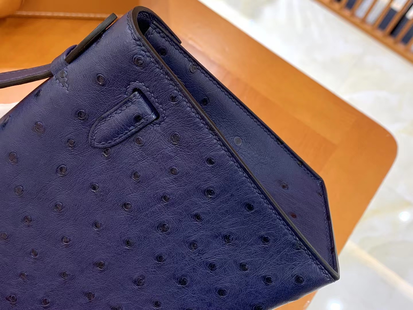 Hermes 爱马仕 【现货】 Mini Kelly 一代 77 Blue Iris鸢尾兰 南非KK级鸵鸟皮 金扣 进口蜜蜡线 全手工制作