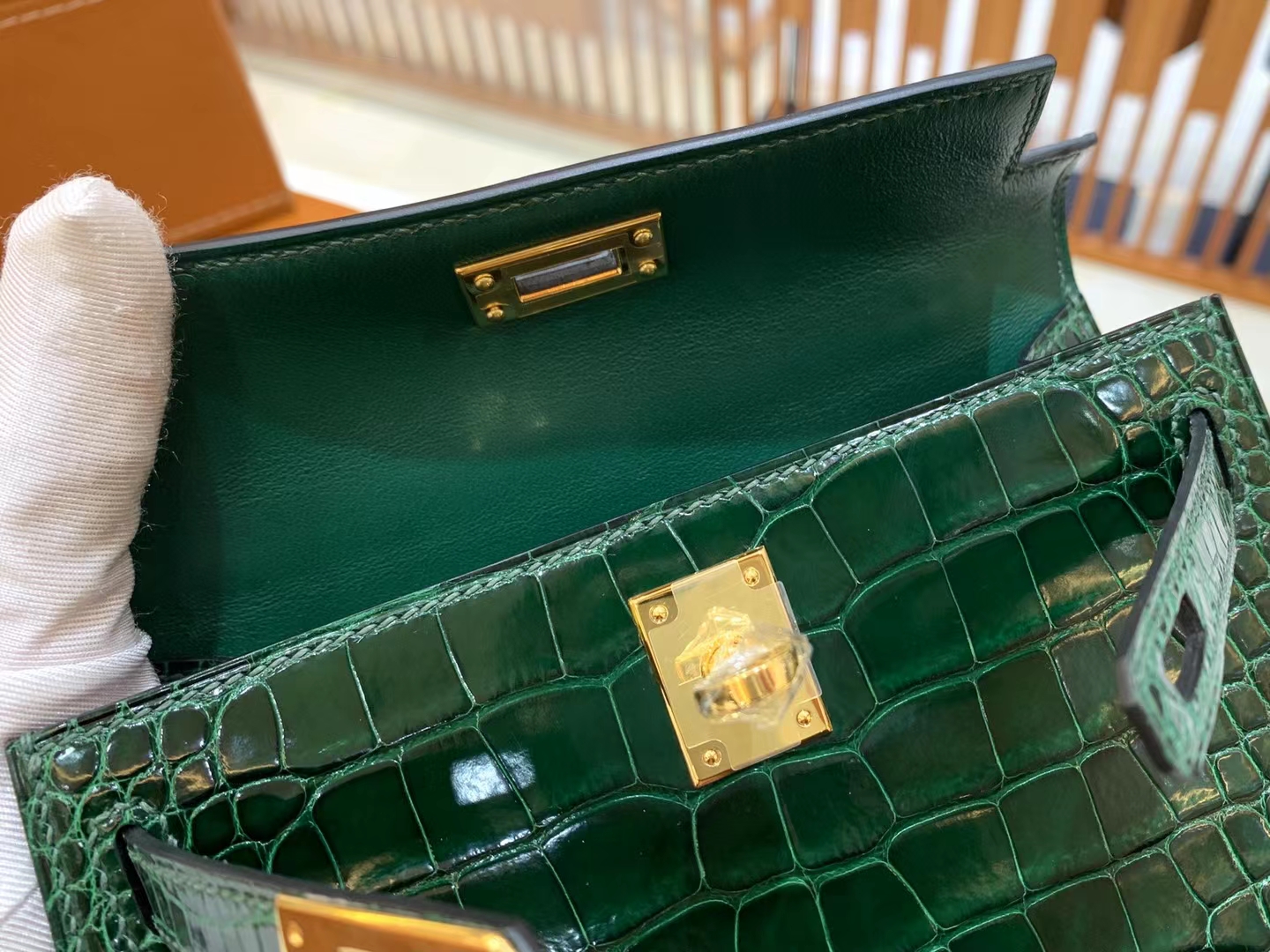 爱马仕 Hermes Mini kelly 二代 祖母绿 一级进口美洲鳄 金扣 进口蜜蜡线 全手工制作