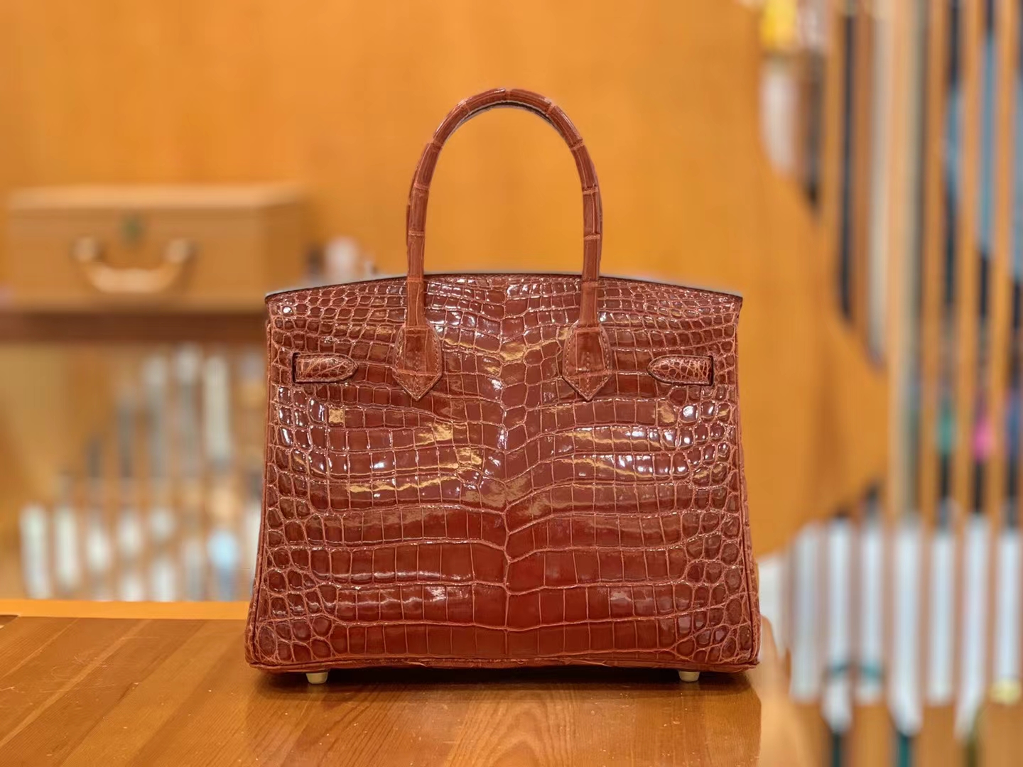 Hermes 爱马仕 Birkin 30cm 28 Caramel 焦糖棕 一级进口尼罗鳄“••” 金扣 进口蜜蜡线 全手工制作
