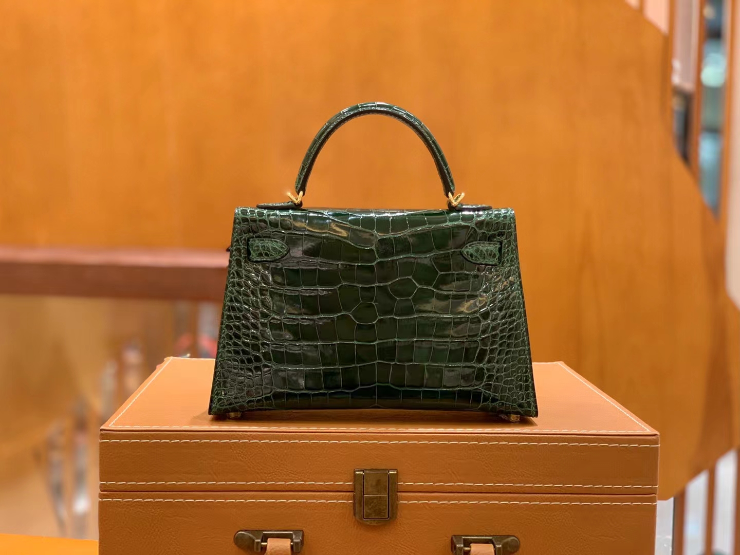 爱马仕 Hermes Mini kelly 二代 祖母绿 一级进口美洲鳄 金扣 进口蜜蜡线 全手工制作
