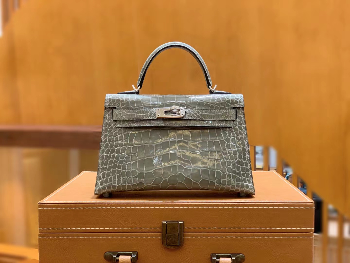 HERMES 爱马仕 Mini kelly 二代 斑鸠灰 一级进口美洲鳄 银扣