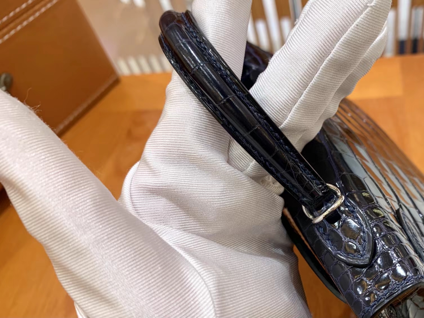 Hermes 爱马仕 Mini kelly 二代 午夜蓝 一级进口美洲鳄 银扣 进口蜜蜡线 全手工制作
