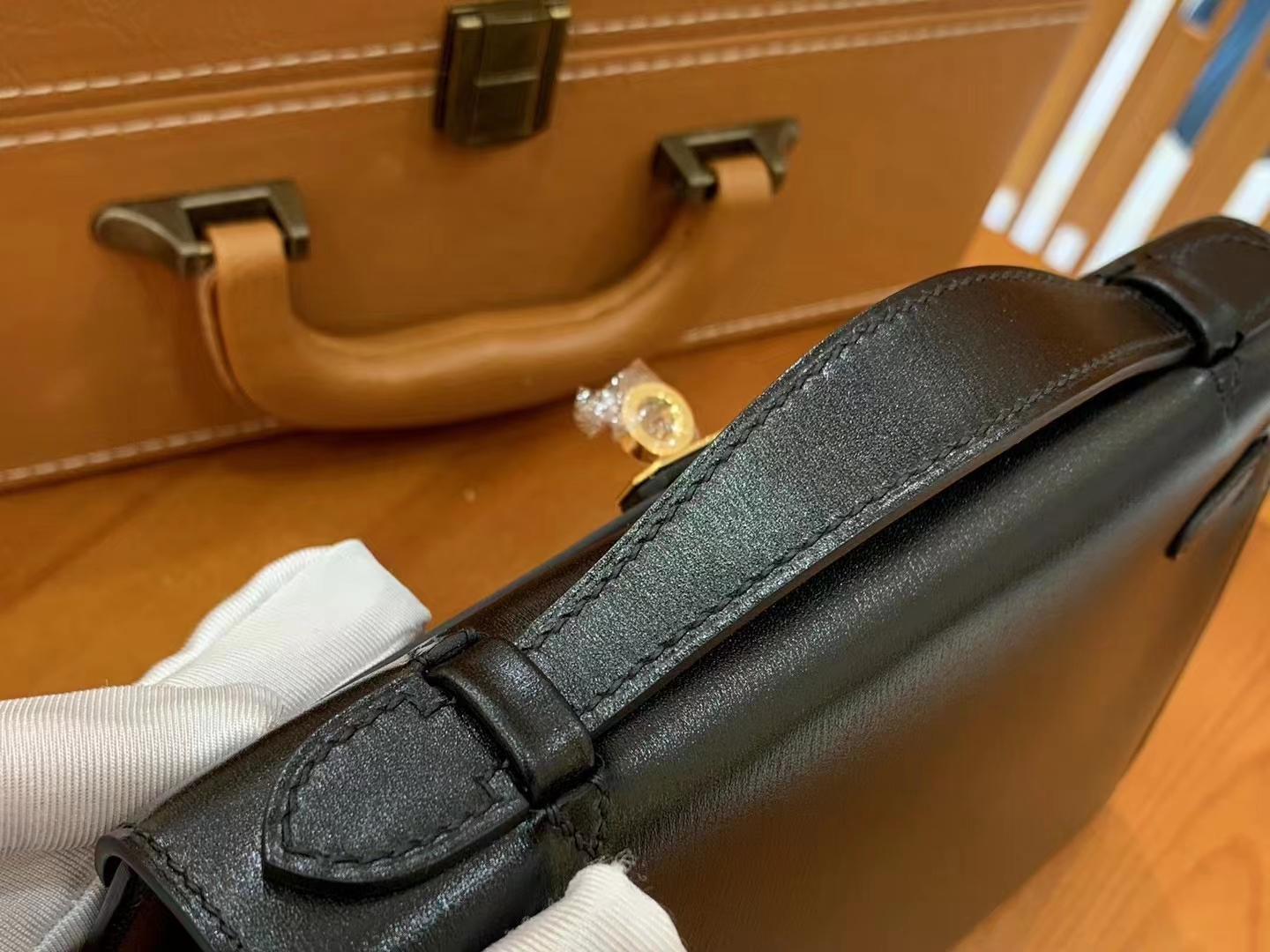 HERMES 爱马仕【现货】 Mini Kelly 一代 黑色CC89 Nior 进口蜜蜡线 全手工制作