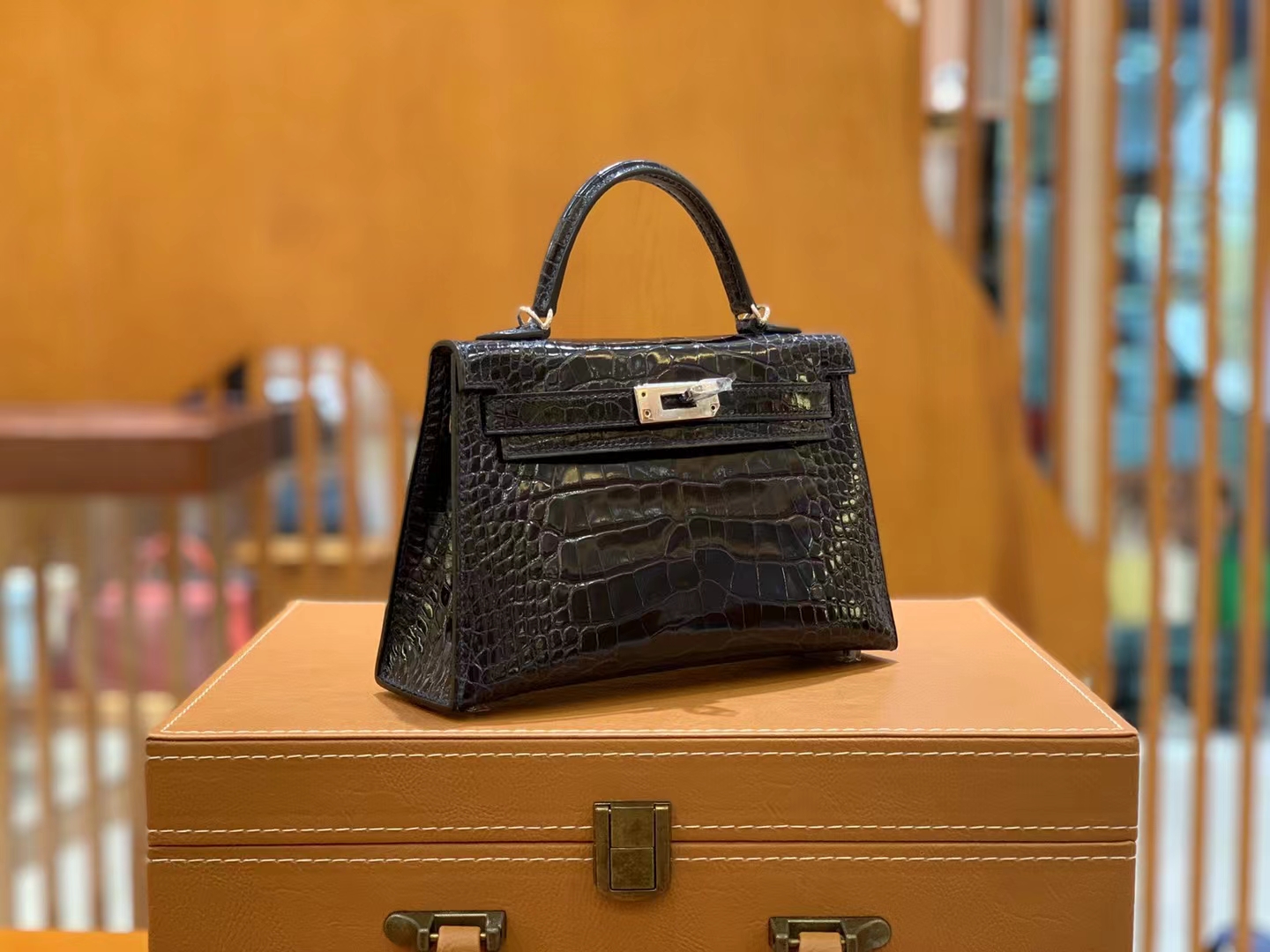 Hermes 爱马仕 Mini kelly 二代 午夜蓝 一级进口美洲鳄 银扣 进口蜜蜡线 全手工制作