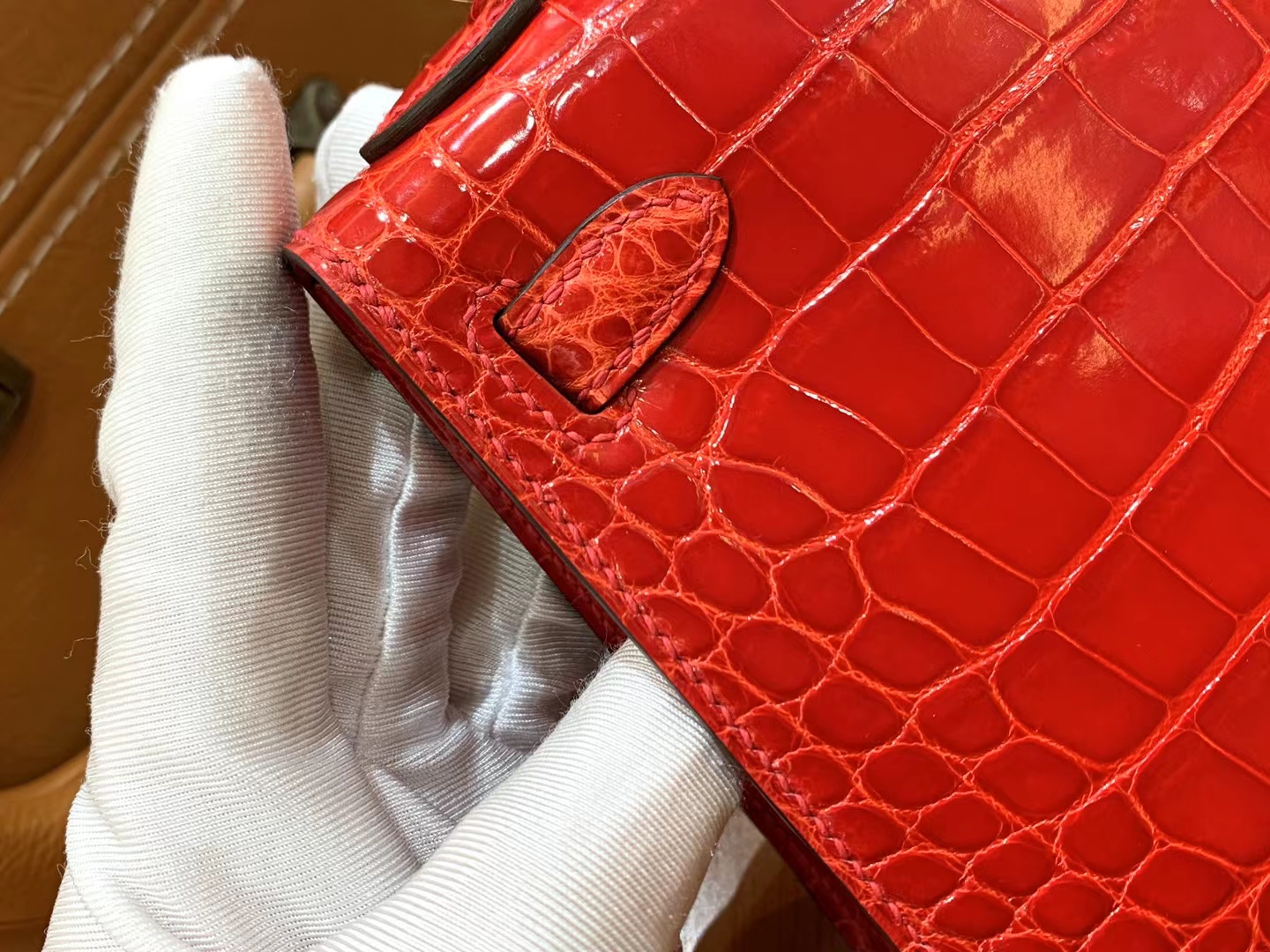 爱马仕 Hermes Mini kelly 二代 95法拉利红 一级进口美洲鳄 金扣 进口蜜蜡线 全手工制作