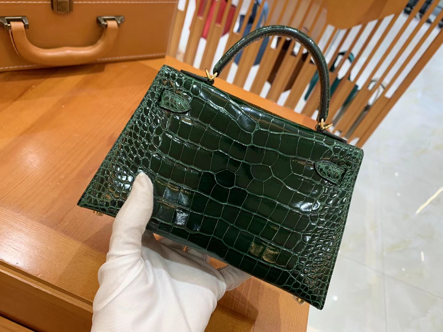 爱马仕 Hermes Mini kelly 二代 祖母绿 一级进口美洲鳄 金扣 进口蜜蜡线 全手工制作