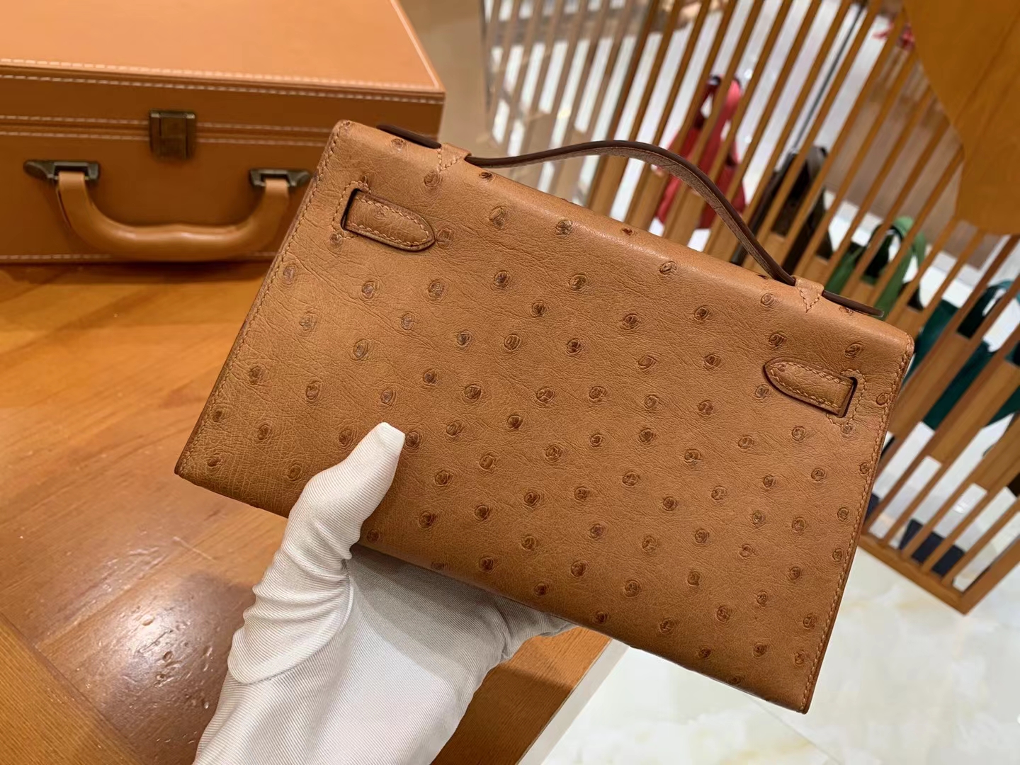Hermes 爱马仕 【现货】 Mini Kelly 一代 CK37 金棕色 南非KK级鸵鸟皮 金扣 进口蜜蜡线 全手工制作