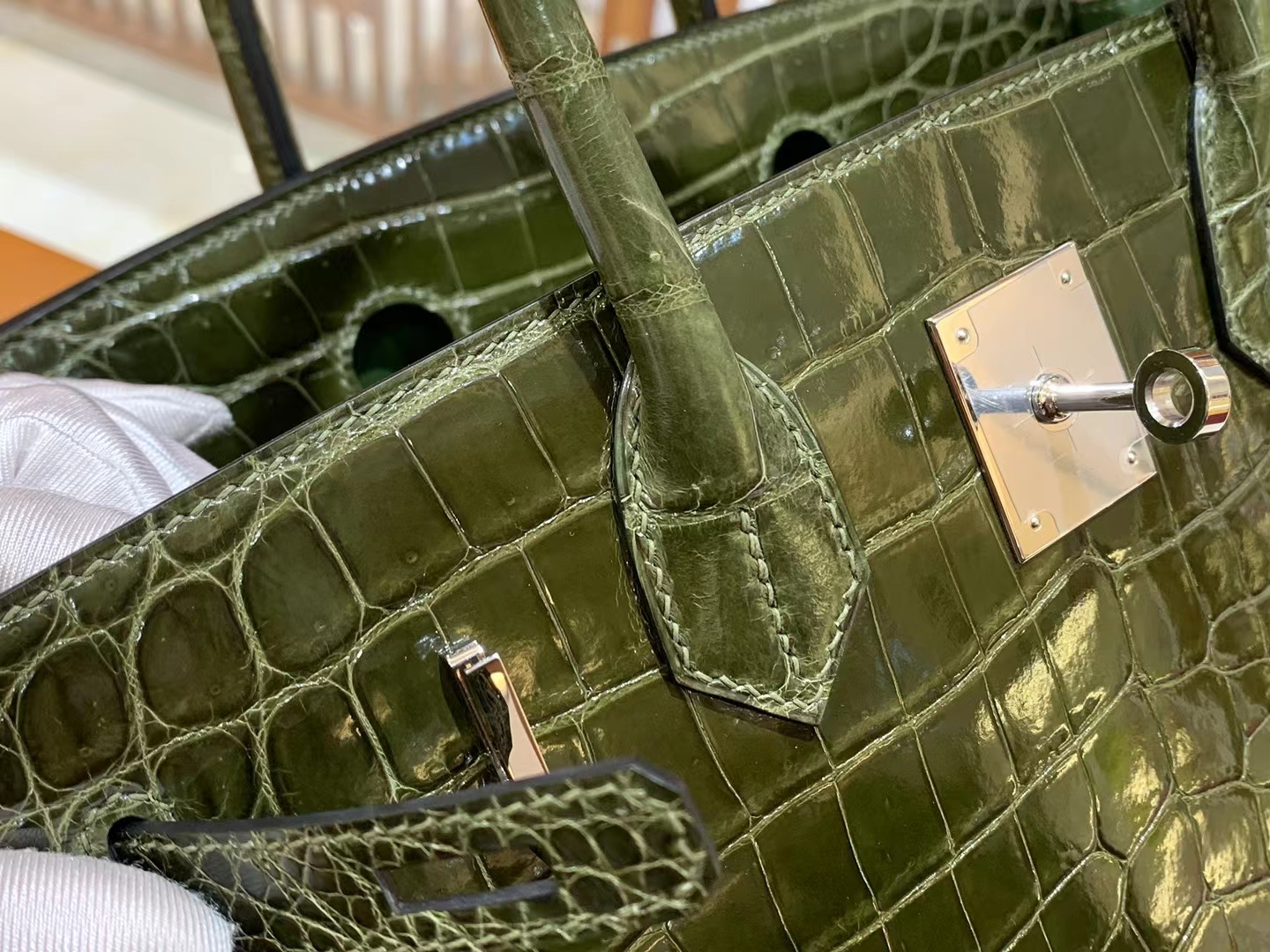 Hermes 爱马仕 Birkin 30cm 61 Vert Olive橄榄绿 一级进口尼罗鳄“••” 金扣 进口蜜蜡线 全手工制作
