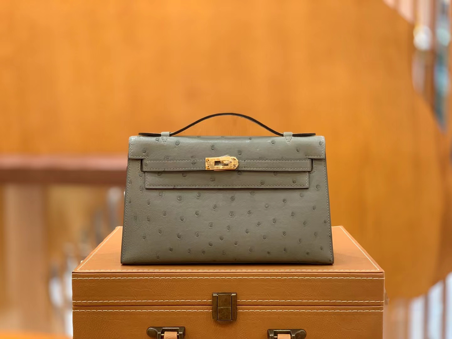 Hermes 爱马仕 【现货】 Mini Kelly 一代 Q1 Sauge鼠草绿 南非KK级鸵鸟皮 金扣 进口蜜蜡线 全手工制作