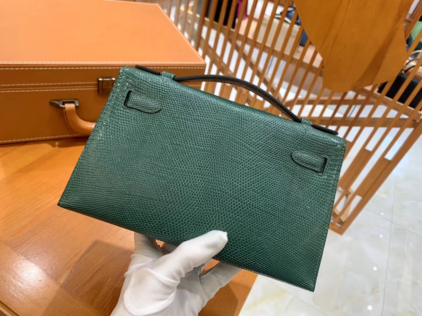 Hermes 爱马仕【现货】 Mini Kelly 一代 孔雀绿 南非野生蜥蜴皮银扣 进口蜜蜡线 全手工制作