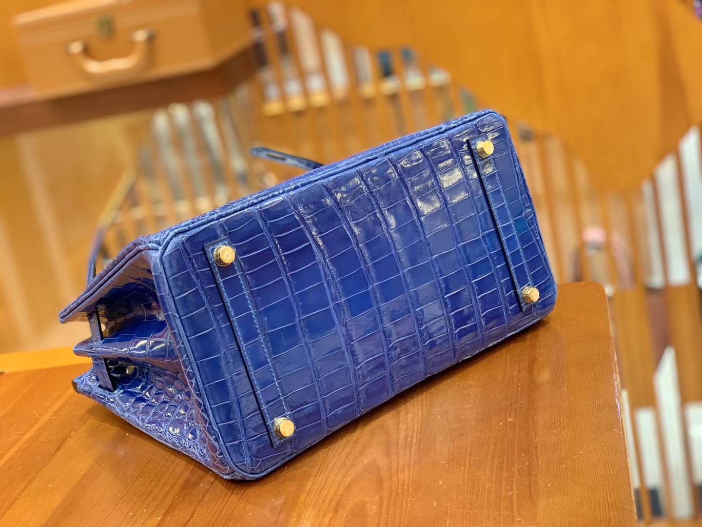 Hermes 爱马仕 Birkin 30cm I7 Bleu zellige 琉璃蓝 一级进口尼罗鳄“••” 金扣 进口蜜蜡线 全手工制作
