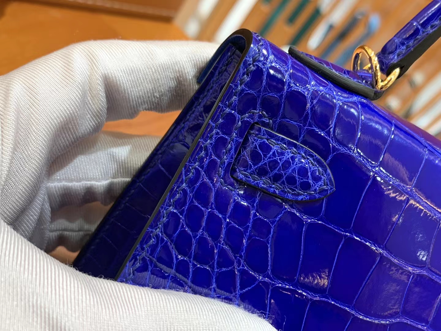 爱马仕 Hermes Mini kelly 二代 7T Bleu electrique电光蓝 一级进口美洲鳄 金扣 进口蜜蜡线 全手工制作