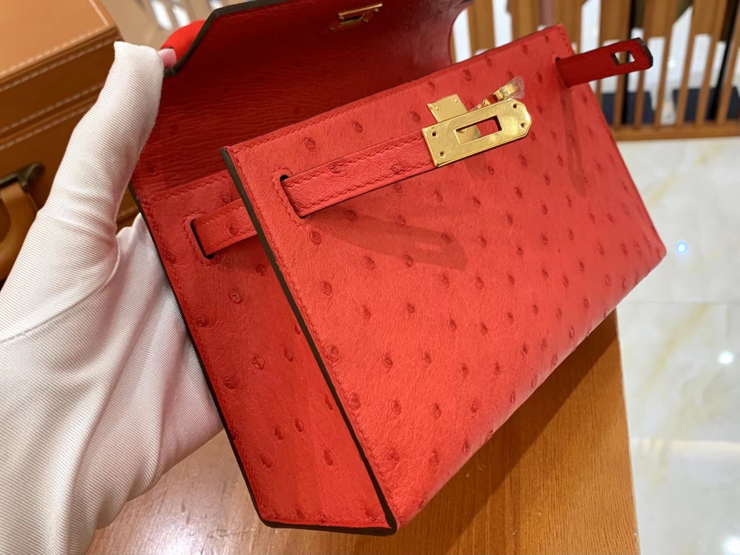 Hermes 爱马仕 【现货】 Mini Kelly 一代 S3 爱心红 南非KK级鸵鸟皮 金扣 进口蜜蜡线 全手工制作