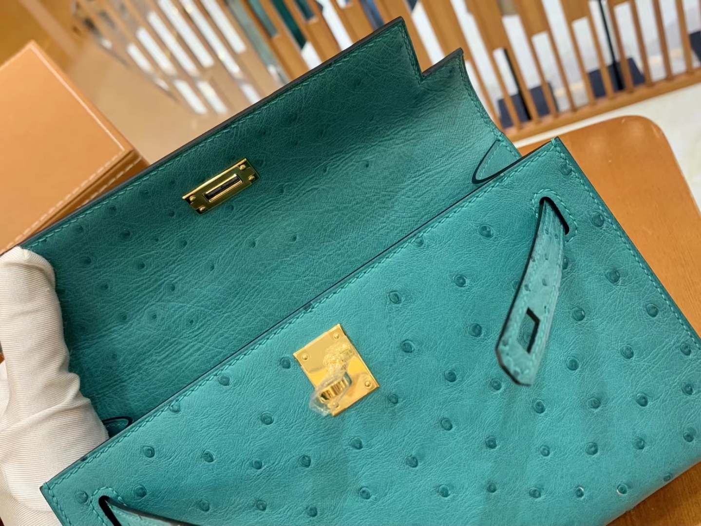 Hermes 爱马仕 【现货】 Mini Kelly 一代  7V Lagon 湖水绿 南非KK级鸵鸟皮 金扣 进口蜜蜡线 全手工制作