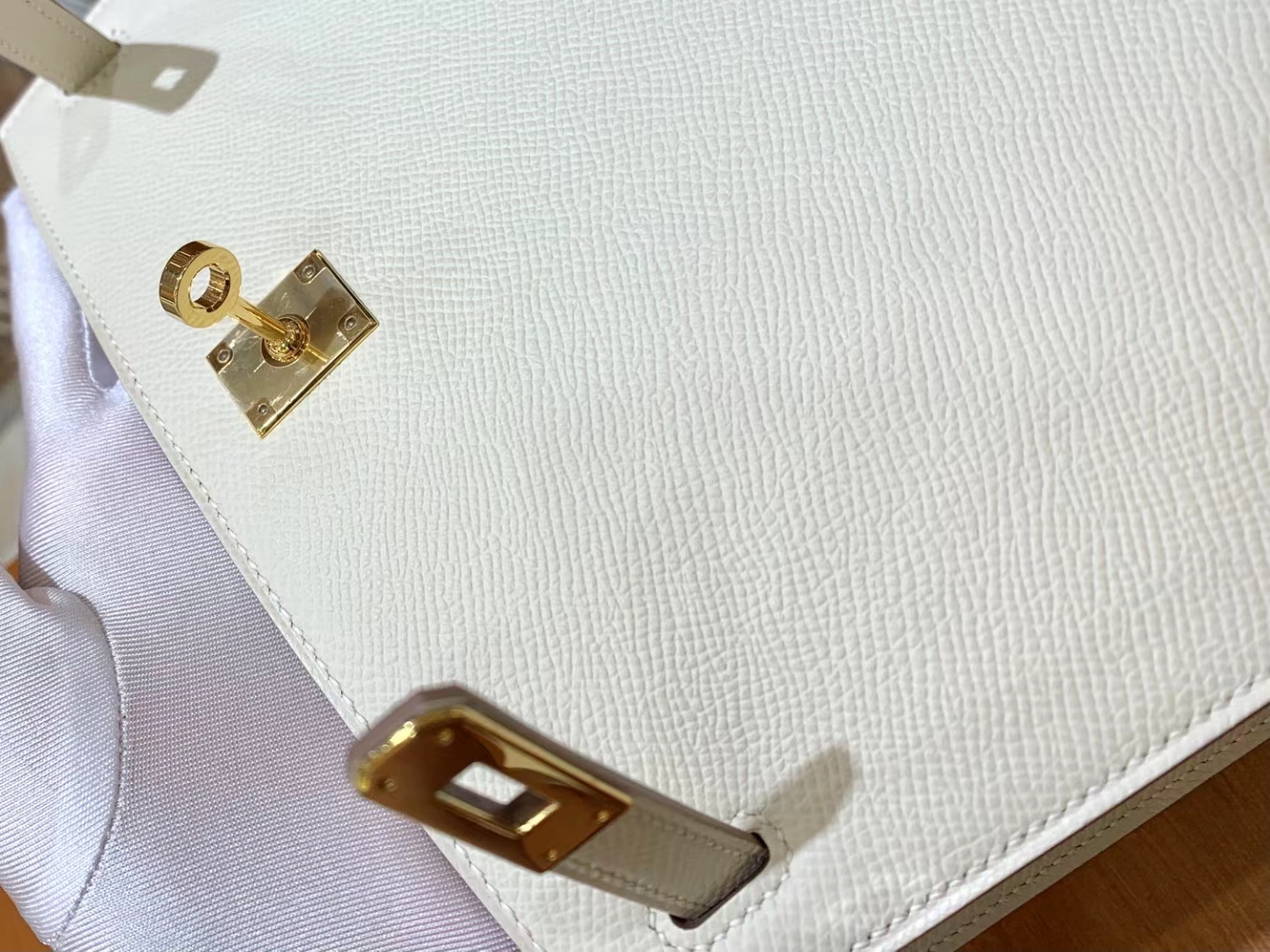 HERMES 爱马仕 kelly 25 Epsom 10 奶昔白