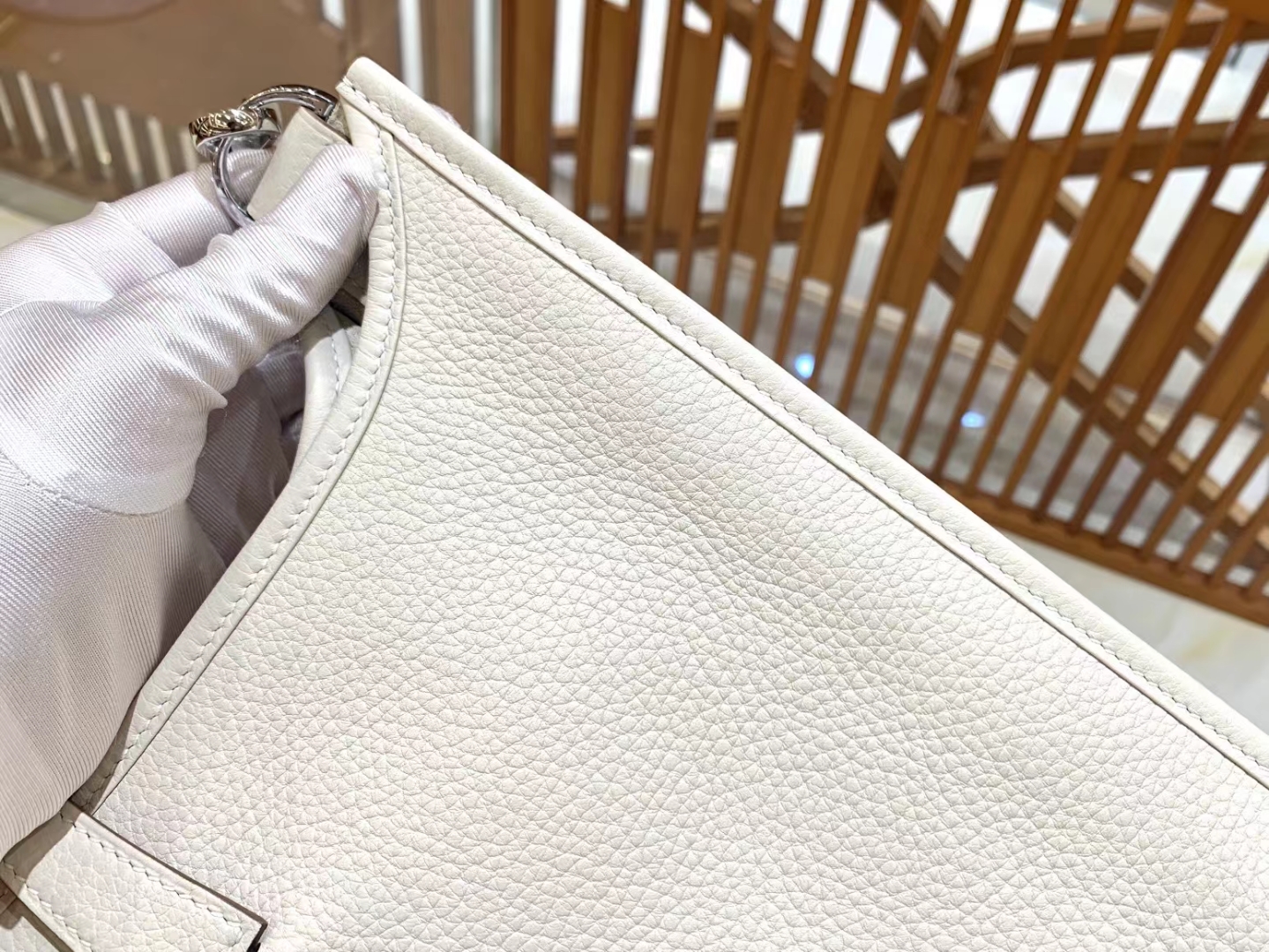 HERMES 爱马仕 Evelyne 29CM 伊芙琳 Togo Craie 10 奶昔白 进口蜜蜡线 全手工制作