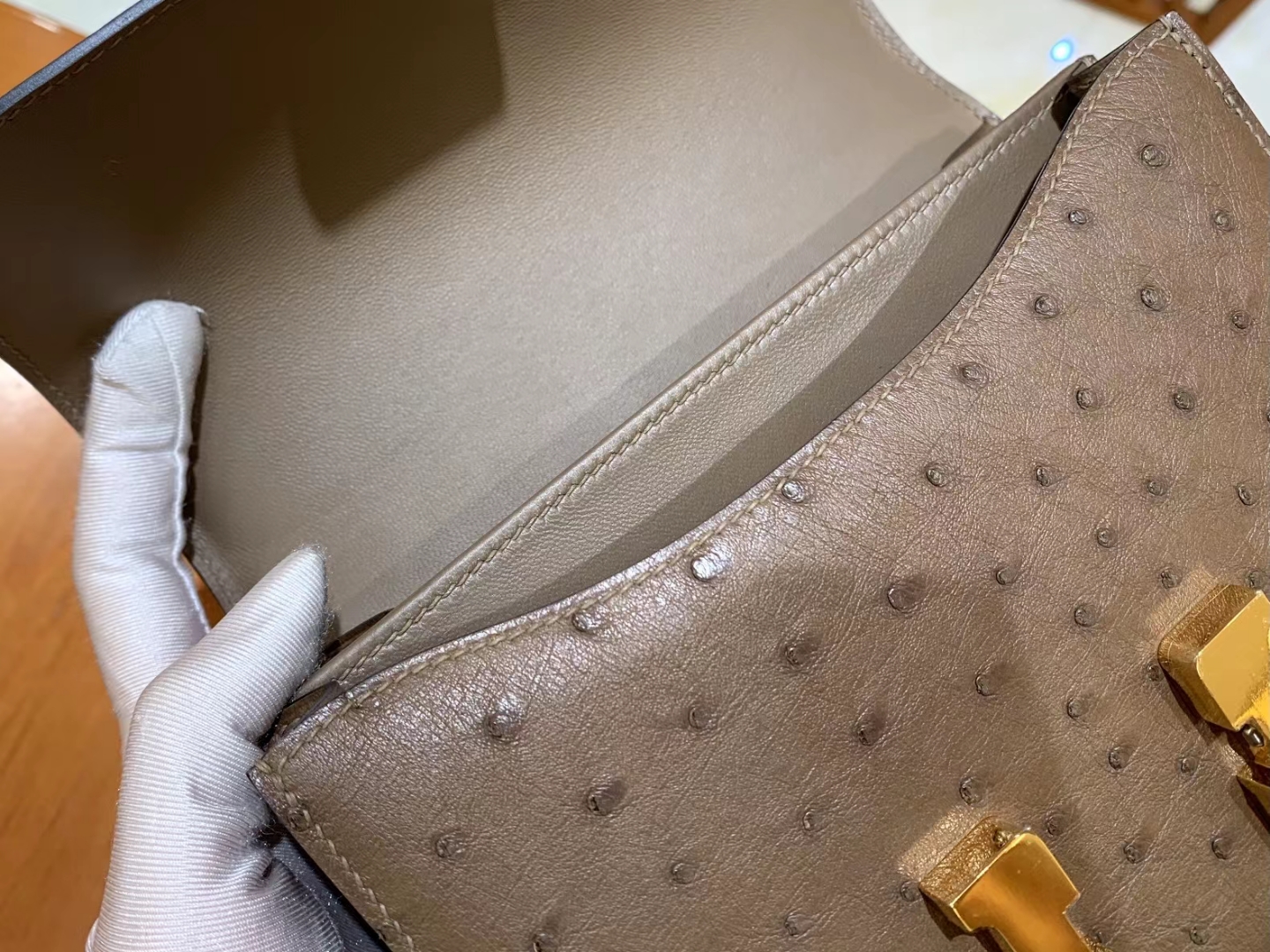 HERMES 爱马仕 Constance 空姐包 19cm 南非KK鸵鸟皮 Ostrich 8S Gris souris 鼠灰色 进口蜜蜡线 全手工制作