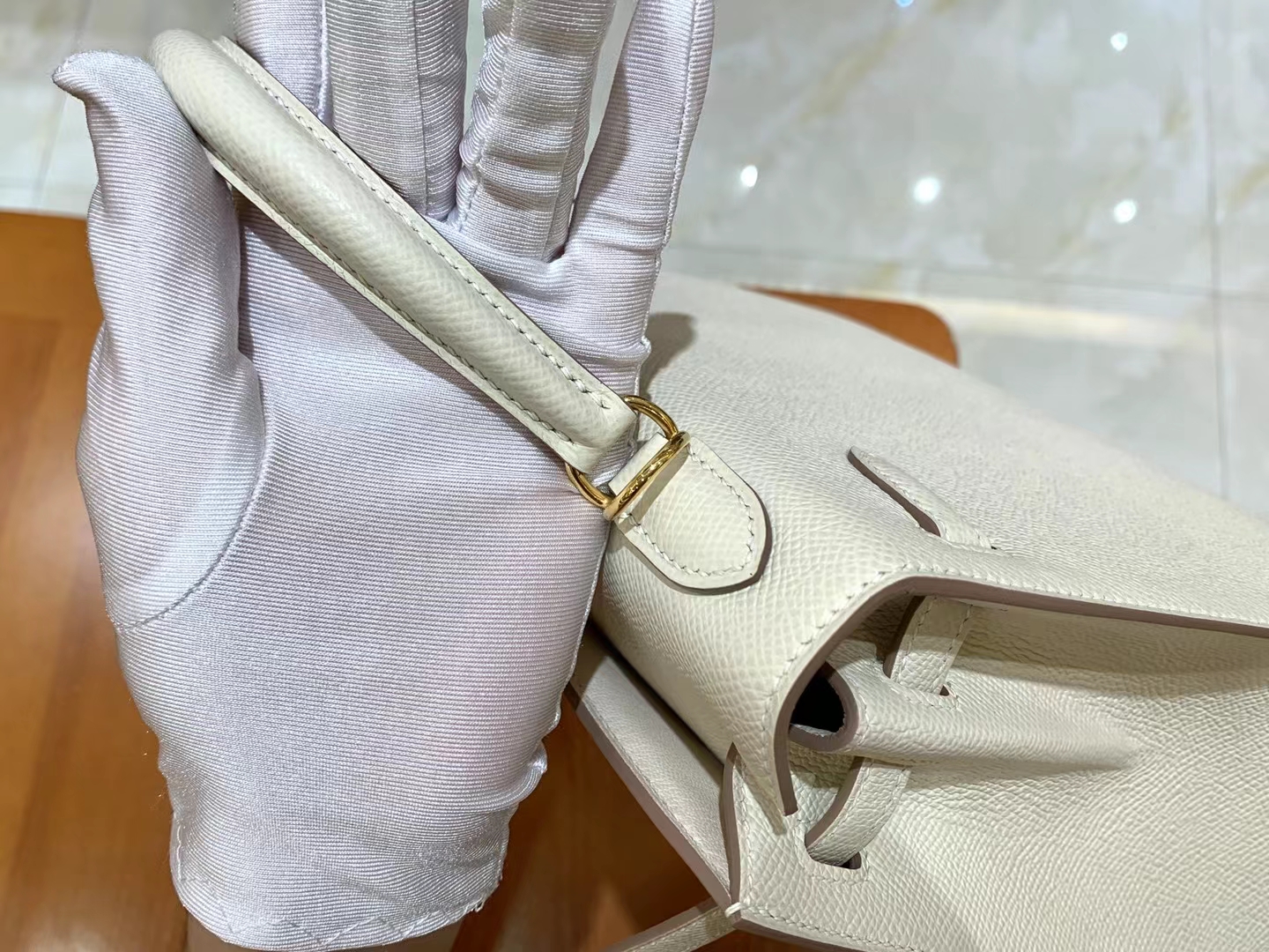 HERMES 爱马仕 kelly 25 Epsom 10 奶昔白