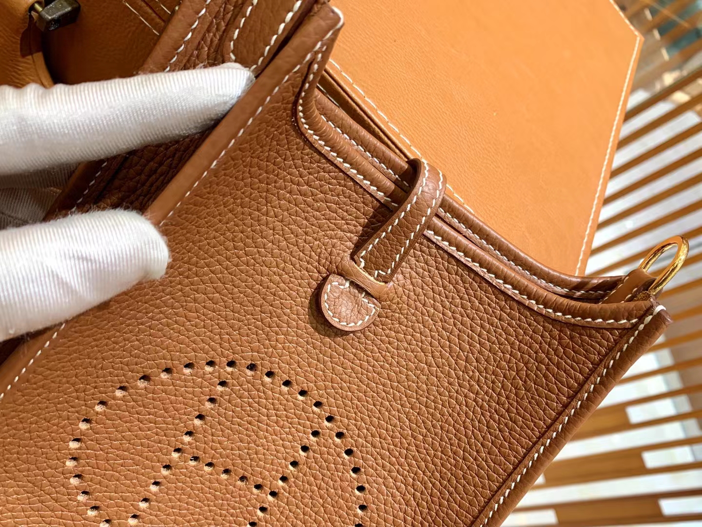 HERMES 爱马仕 伊芙琳17cm CK37 金棕色 进口TC大牛皮 金扣